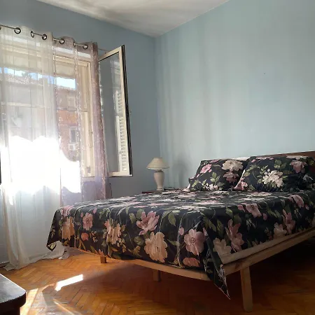 Rita's * Tirana